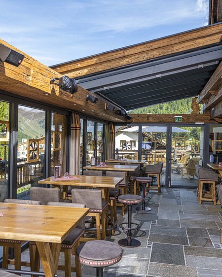 Die Schmuggler-Alm: Kulinarik, Après-Snow-Erlebnis, Shopping Die Schmuggler-Alm: Kulinarik, Après-Snow-Erlebnis, Shopping