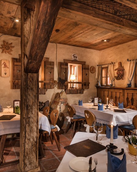 Die Schmuggler-Alm: Kulinarik, Après-Snow-Erlebnis, Shopping Die Schmuggler-Alm: Kulinarik, Après-Snow-Erlebnis, Shopping