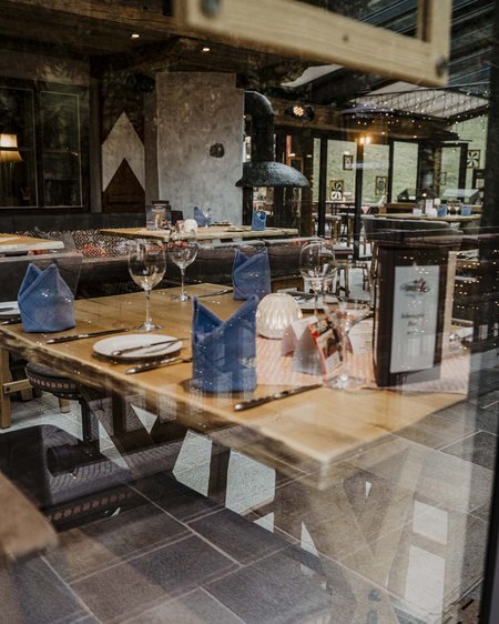 Die Schmuggler-Alm: Kulinarik, Après-Snow-Erlebnis, Shopping Die Schmuggler-Alm: Kulinarik, Après-Snow-Erlebnis, Shopping